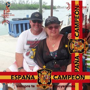 Meet your Posher, Gloria